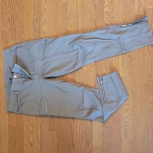 White House Black Market Skimmer khaki pants